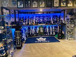 Toronto Maple Leafs memorabilia box